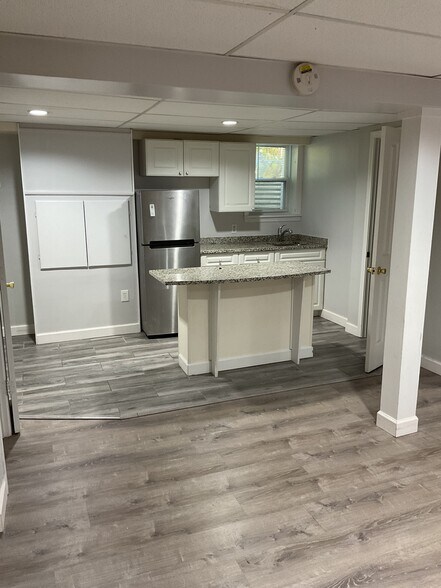 Kitchenette - 50 Waterbury Ave