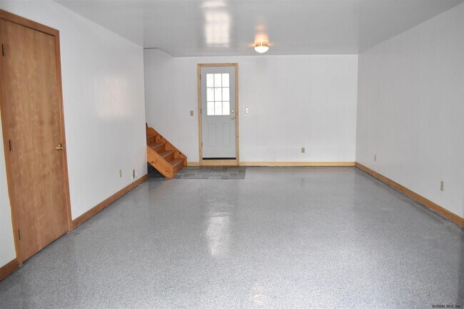 Building Photo - 6785 Middle Grove Rd