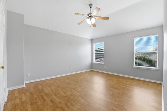Building Photo - 14022 Crestbourne Ct