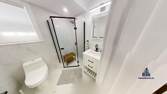 Building Photo - 36 Shepard St