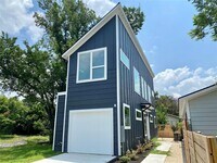 Building Photo - 2500 Sweeney Ln