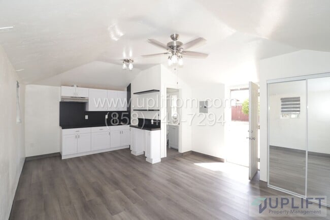 Building Photo - House and ADU combined 3 bedrooms!