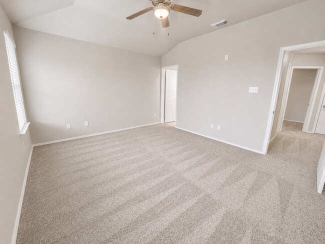 Building Photo - 14942 Sunset Creek Dr