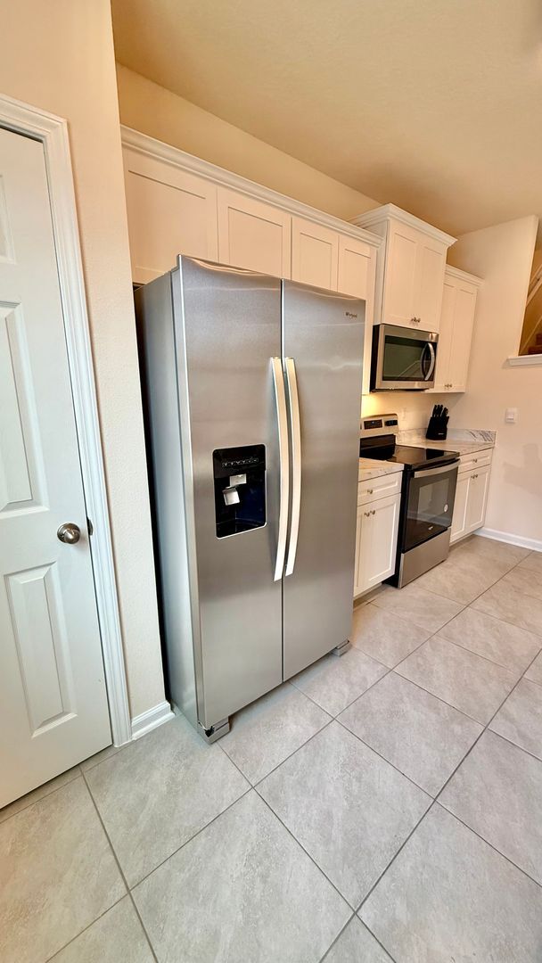 Building Photo - 2BR/3BA Townhome Sweet Townhome - Pet Frie...