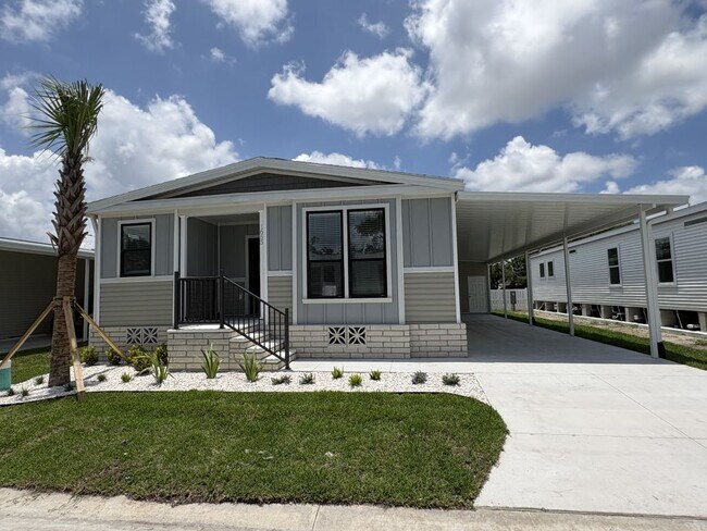 Building Photo - 1655 Voyager Dr