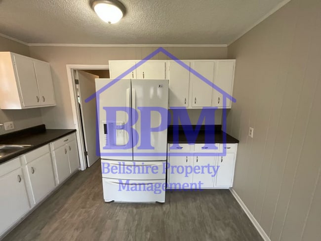 Building Photo - Spacious 3 Bed, 1 Bath Home in Springfield...