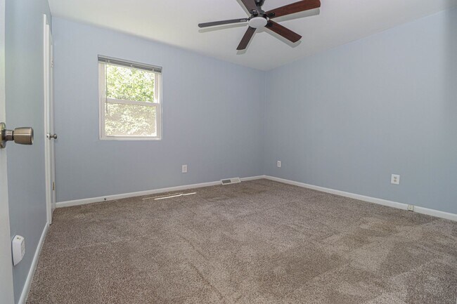 Building Photo - 3 Bedroom Oasis in Severna Park