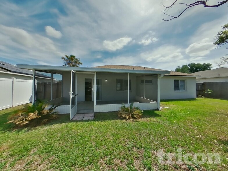 Building Photo - 4522 Reynolds Creek Ave