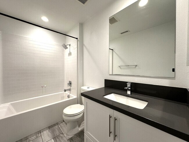 Building Photo - Civita/Apex – Luxury 3BR 3.5BA, Valley Vie...
