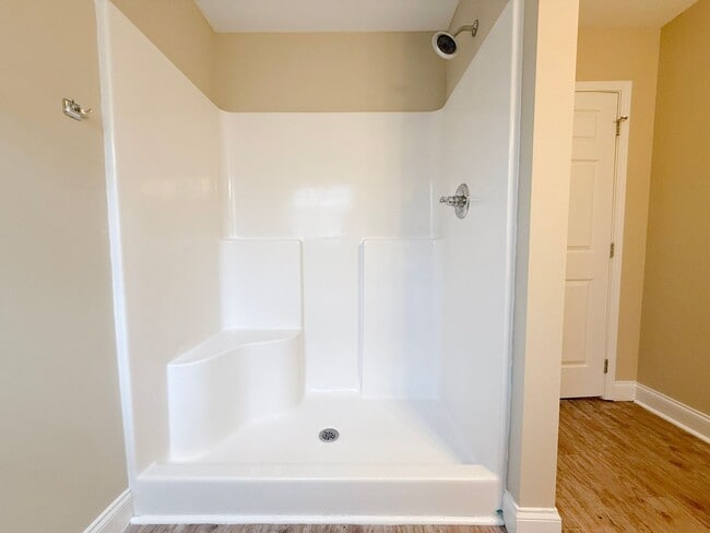 Building Photo - 3-Bedroom Home with Garage in The Reserve