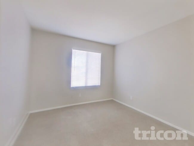 Building Photo - 10853 W Sands Dr