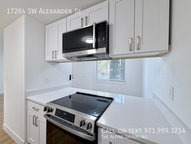 Building Photo - 17284 SW Alexander St