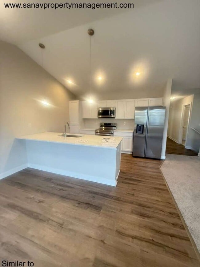 Building Photo - Spacious Ranch-Style Home in Waukee – Move-In Ready!