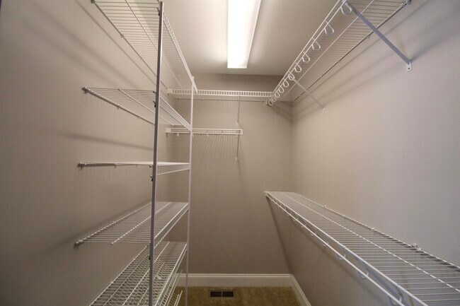 Building Photo - 2221 Lapis Ln