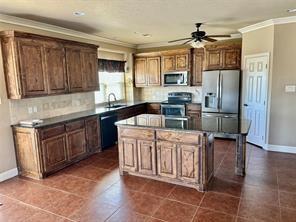 Building Photo - 464 N Greenville St