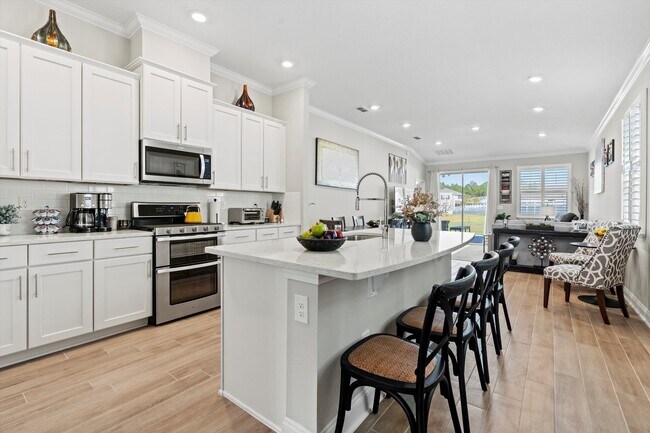 Building Photo - 97 Thistleton Wy