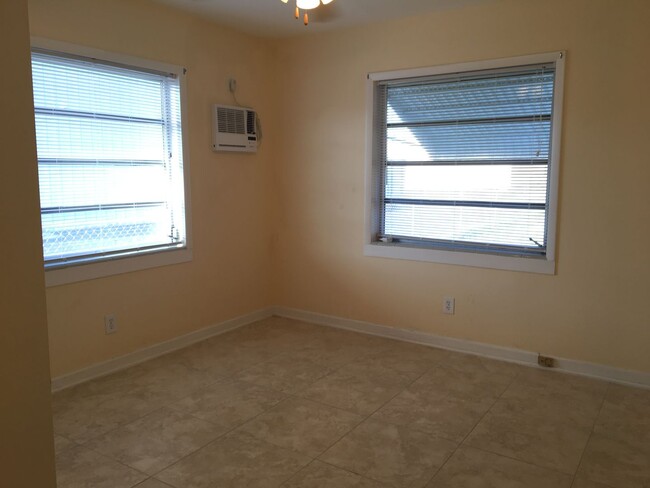 Building Photo - 2679 Nelson Dr