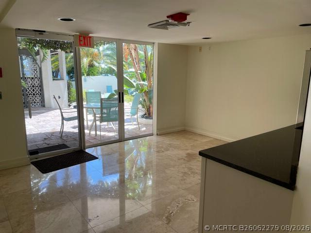 Building Photo - 1617 N Flagler Dr
