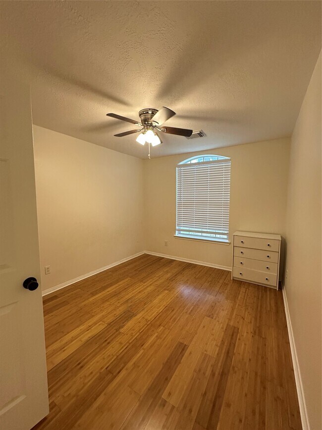 Building Photo - 11158 Riverbank Ridge Ln