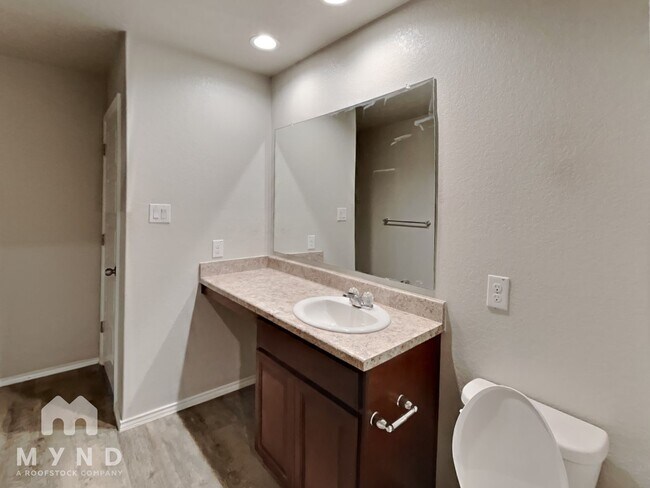 Building Photo - 7415 Twin Pine Ct