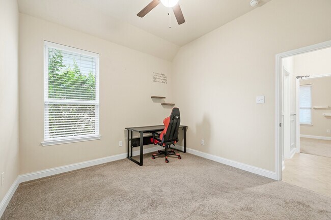 Building Photo - 8111 Sweet Gardens Ct