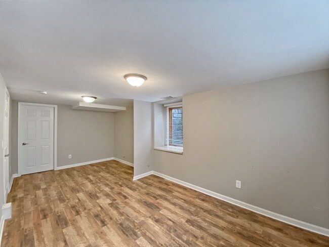 Building Photo - 3338 Library Ln