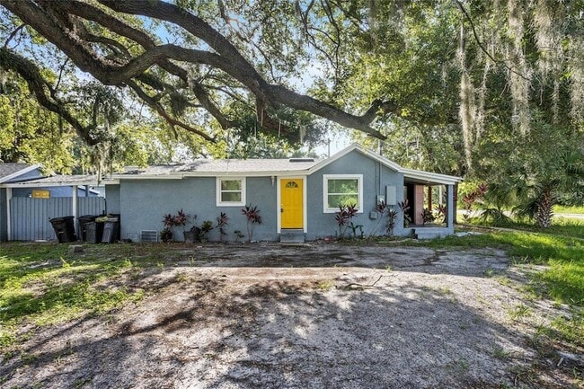 Primary Photo - 906 Celery Ave
