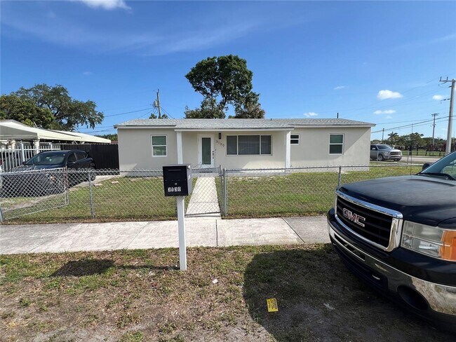 Building Photo - 3130 NW 160th St