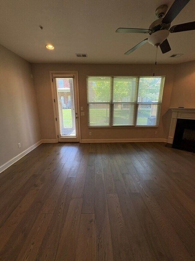 Building Photo - NOW AVAILABLE IN BRIDGEMILL - TOWNHOME