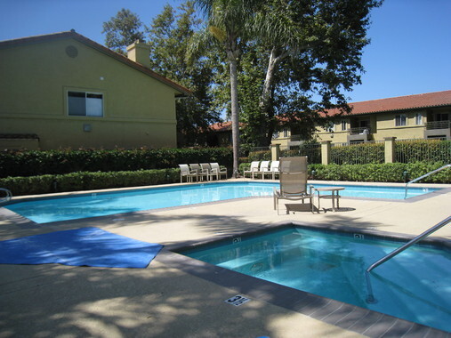 Building Photo - Fully furnished 1 bedroom condo and office...