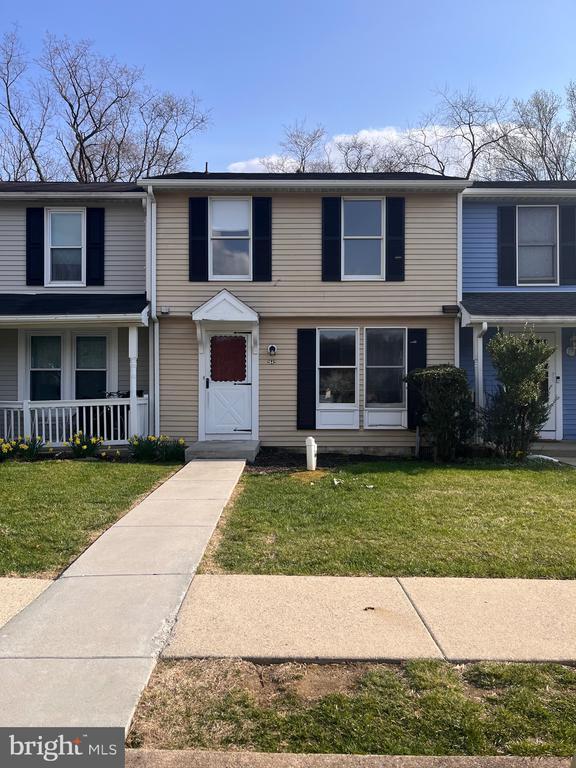 Building Photo - 2642 Adams St