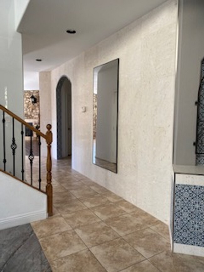 Building Photo - Beautiful 2 story home in Southern Highlands- Just Reduced AND 2 weeks Free!!