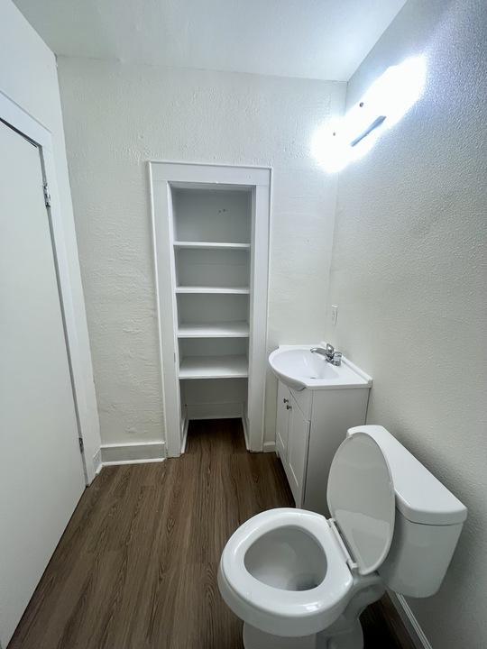 Building Photo - 1828 Texas Ave