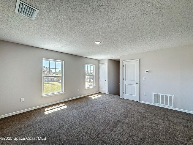 Building Photo - 512 L M Davey Ln