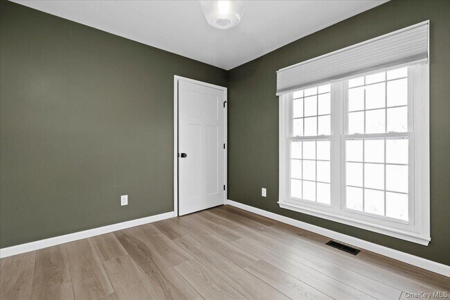 Building Photo - 56 The