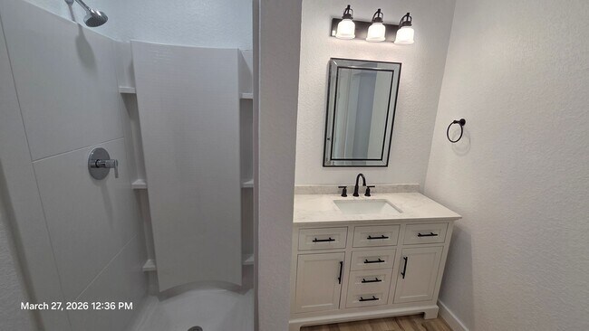 Building Photo - MUST SEE!! Woodlawn Lake  3 Bedroom 2 Full Bath Full Rehab