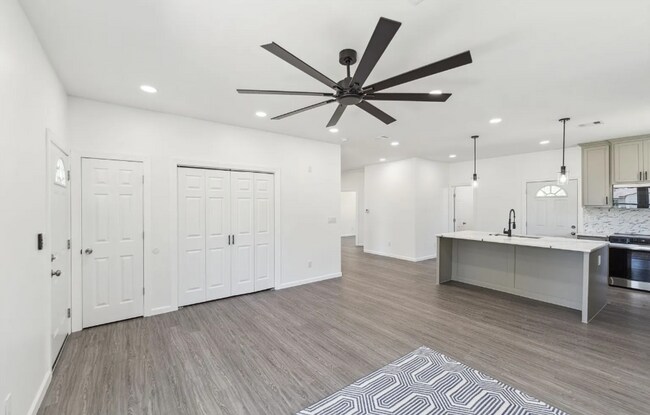 Building Photo - 3 Bed | 2 Bath in North Tulsa!