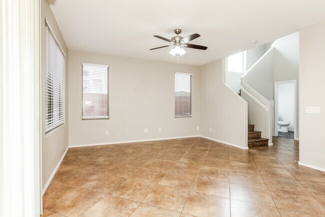 Building Photo - 9822 E Empress Ave