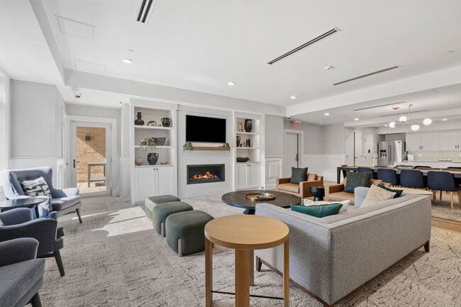 Party room - 110 1st Ave NE