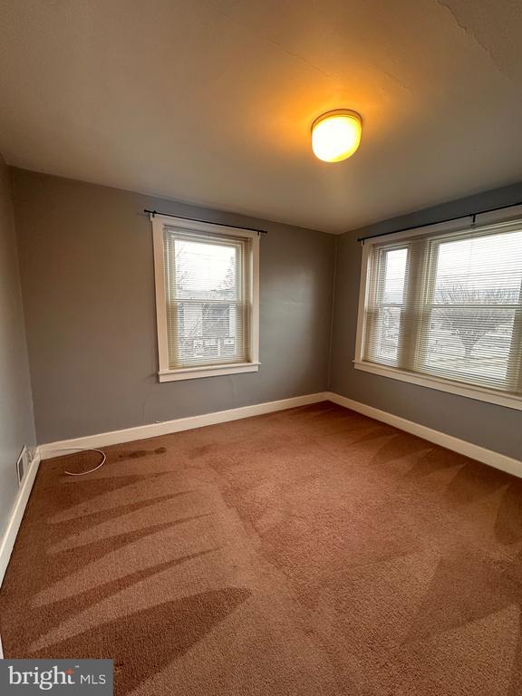 Building Photo - 300 S 3rd Ave