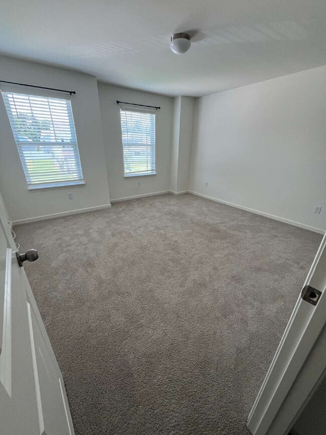 Building Photo - 4028 Centerpiece Ct