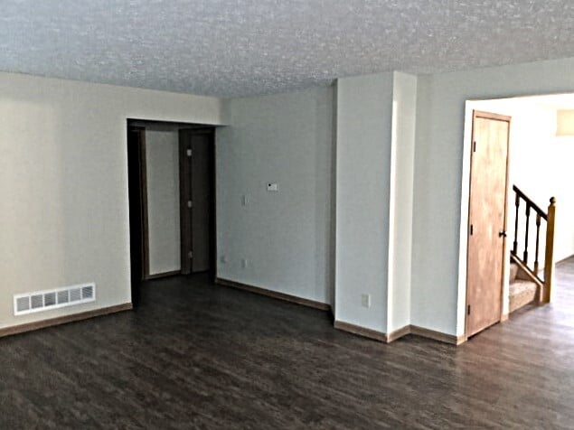 Building Photo - 195 Leasure Dr