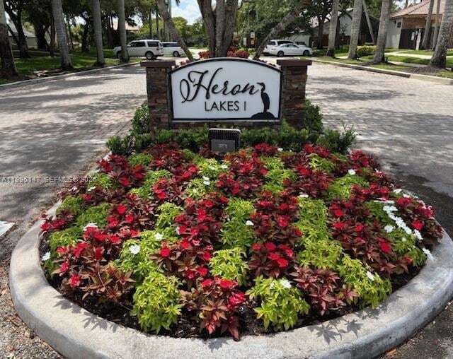 Building Photo - 2158 Baton Rouge