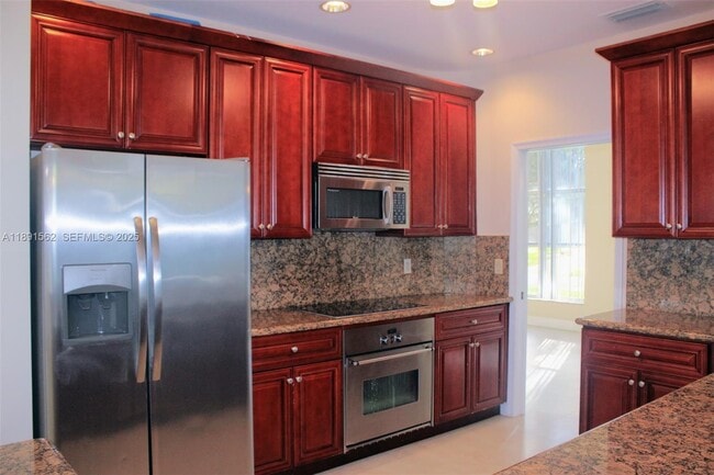 Building Photo - 11151 Minneapolis Dr