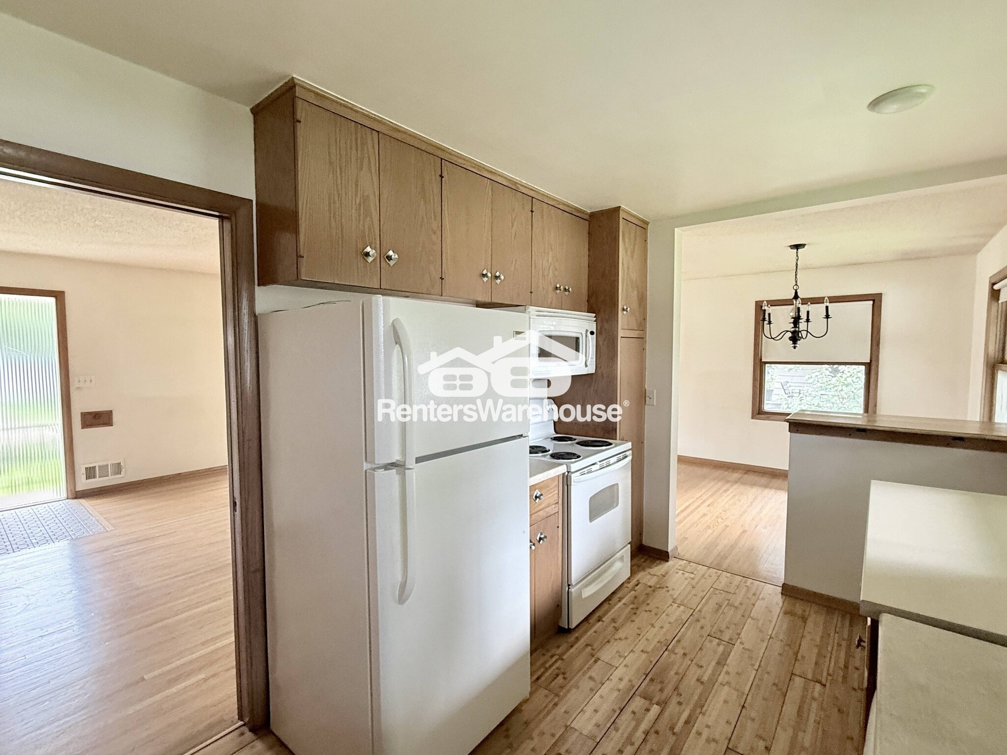 Building Photo - 3813 W 60th St