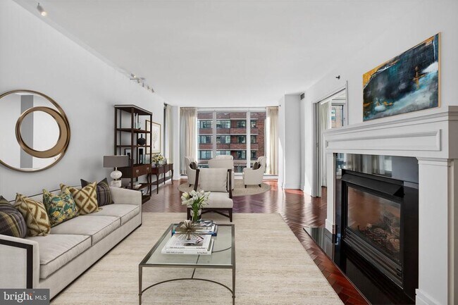 Building Photo - 1155 23rd St NW