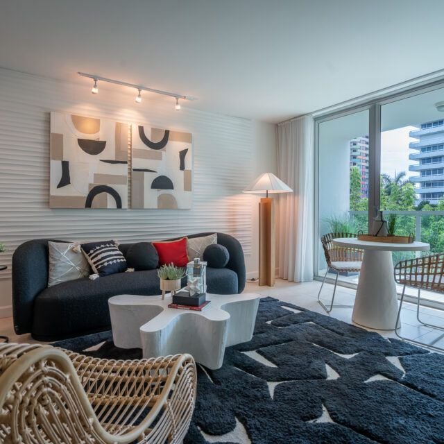 Building Photo - 1550 Brickell Ave