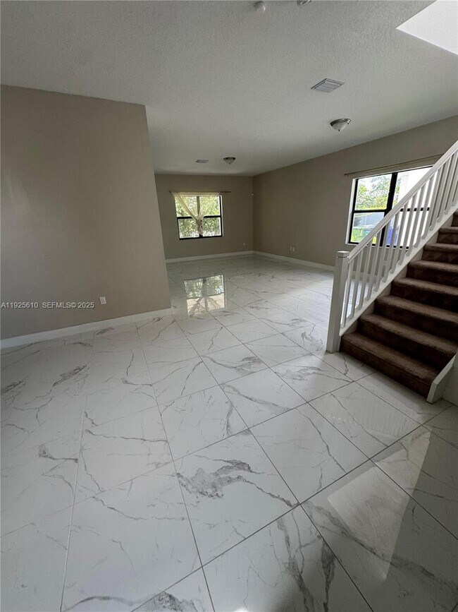 Building Photo - 17355 SW 41st St