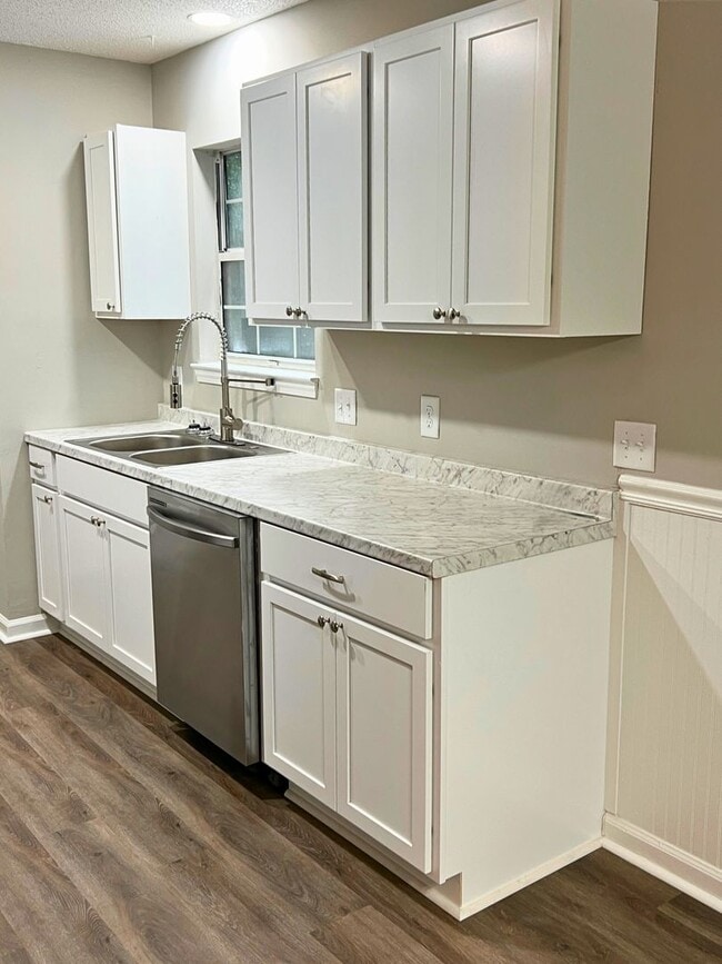 Building Photo - 3/2 in Sugarmill with pool access!