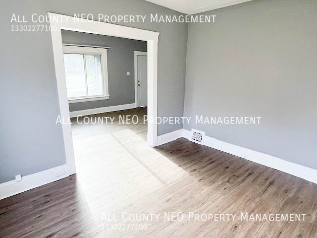 Building Photo - 3310 E 134th St